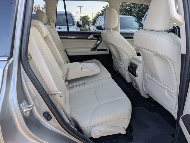 Used 2022 Lexus GX 460 Premium w/ Premium Package AWD/4WD image 31