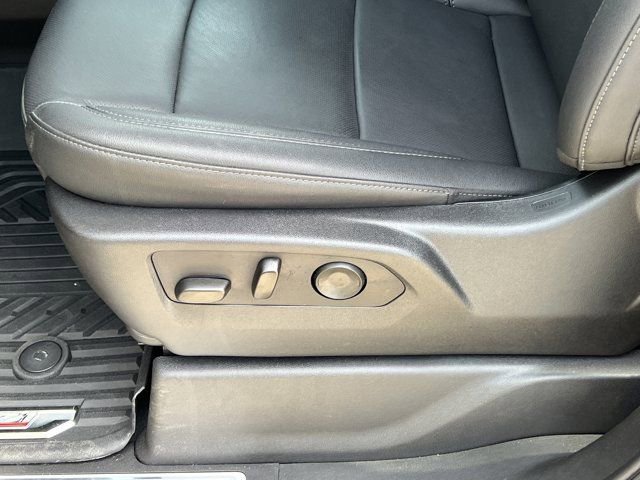 Used 2025 Chevrolet Silverado 2500 LTZ w/ LTZ Plus Package image 10