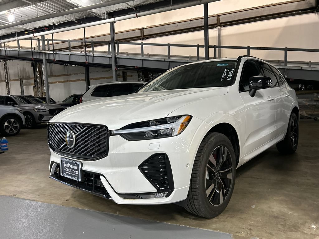New 2026 Volvo XC60 B5 Plus w/ Protection Package Premier AWD/4WD image 5