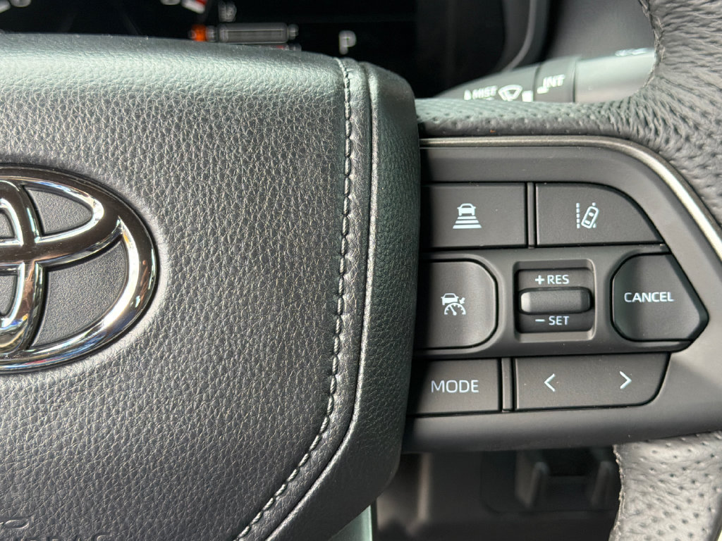 New 2026 Toyota Tundra Limited AWD/4WD image 31