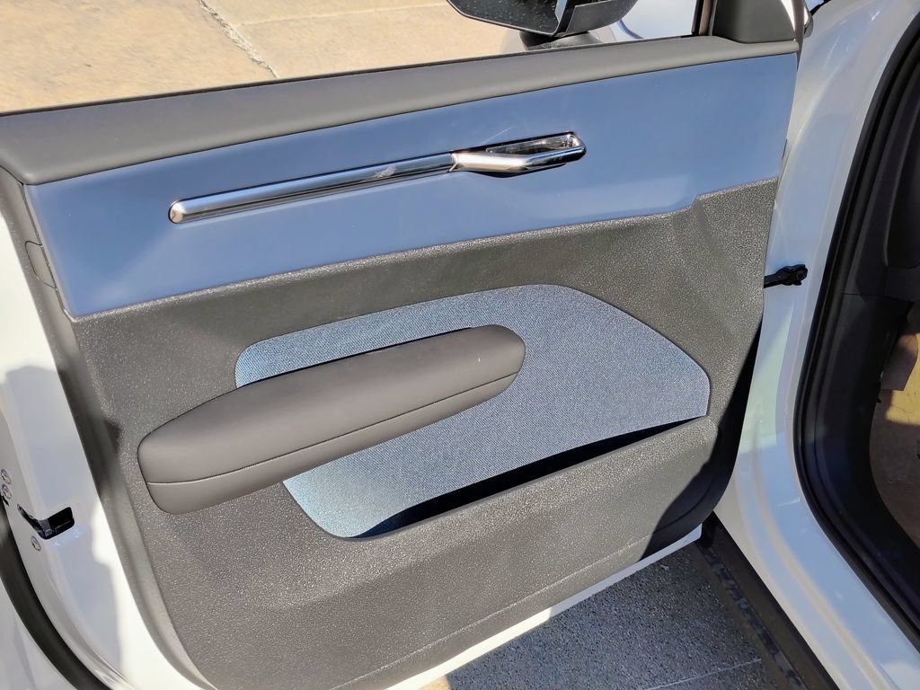 New 2026 Volvo EX30 Plus w/ Climate Package AWD/4WD image 10