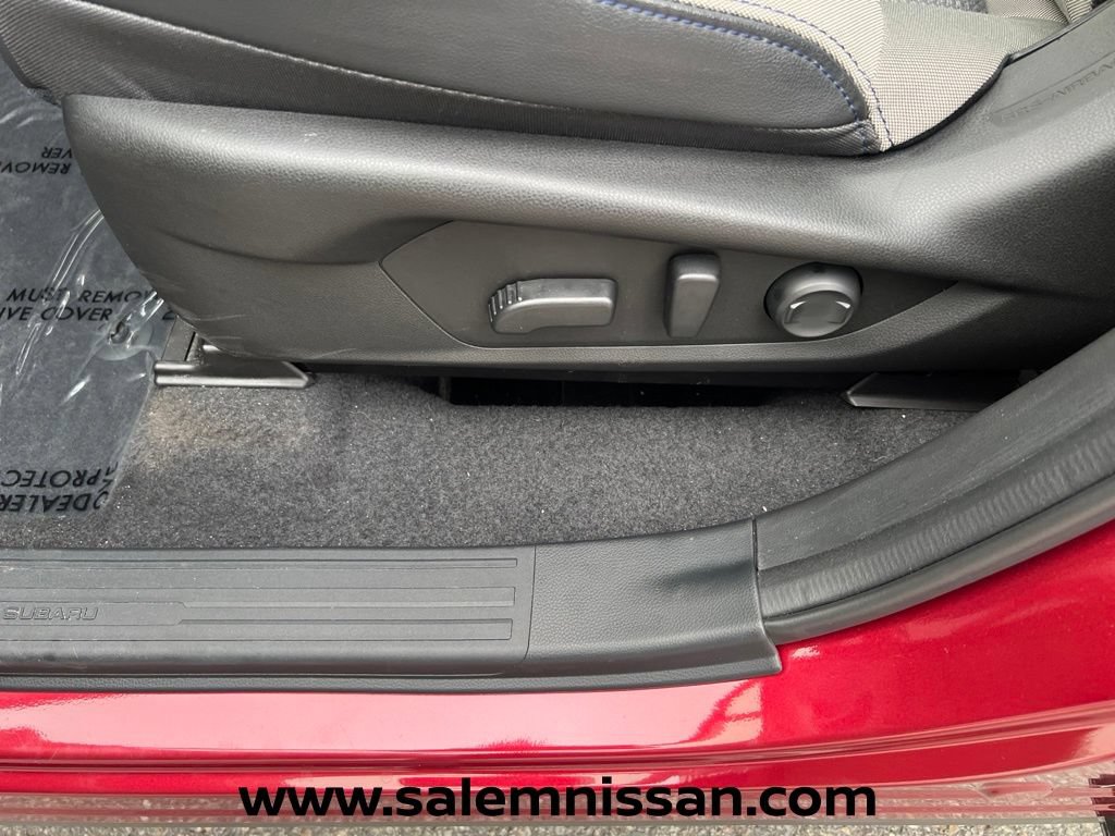 Used 2025 Subaru Forester Premium AWD/4WD image 16