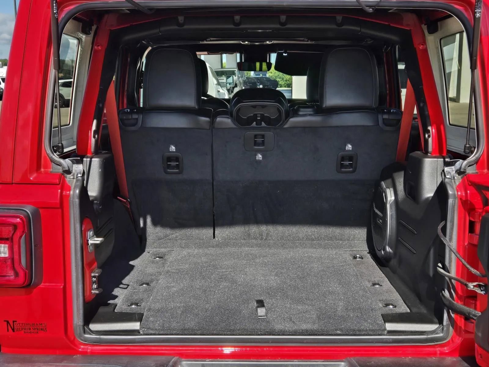 Used 2023 Jeep Wrangler Unlimited Rubicon 392 image 8