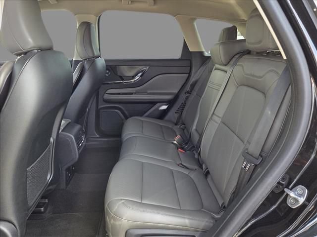 New 2024 Lincoln Corsair FWD w/ Equipment Group 102A image 19