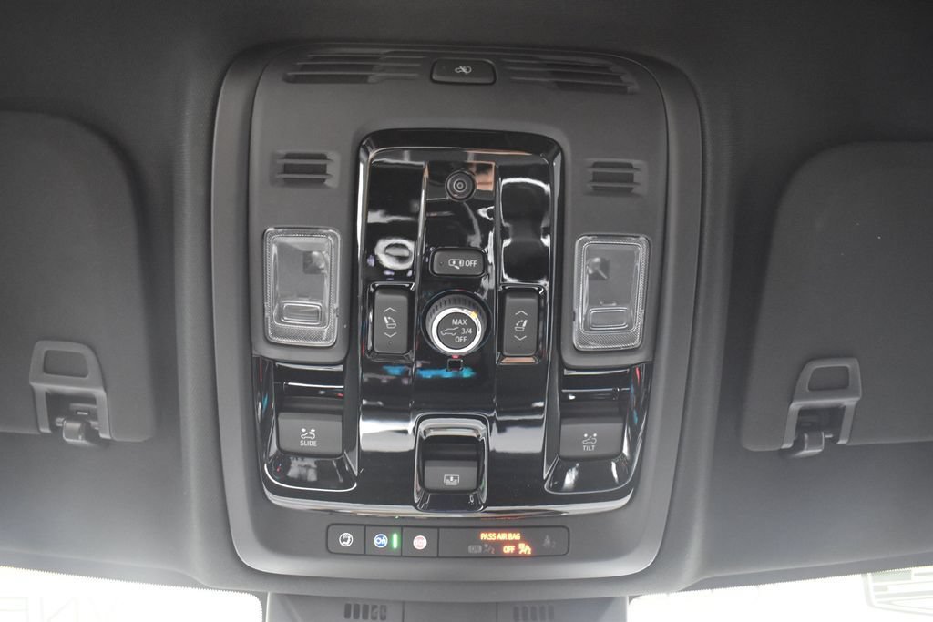Certified 2026 Cadillac Escalade ESV Sport w/ LPO, ONYX Package AWD/4WD image 22