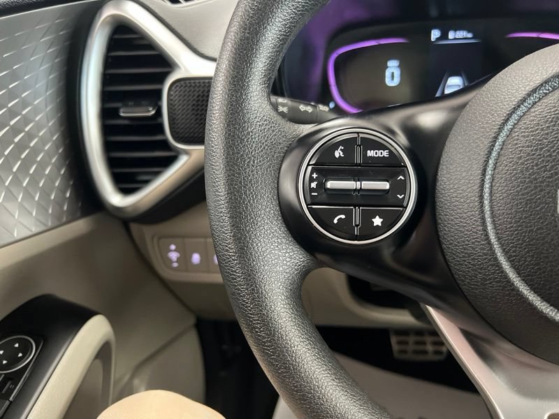 Certified 2024 Kia Soul LX FWD image 22