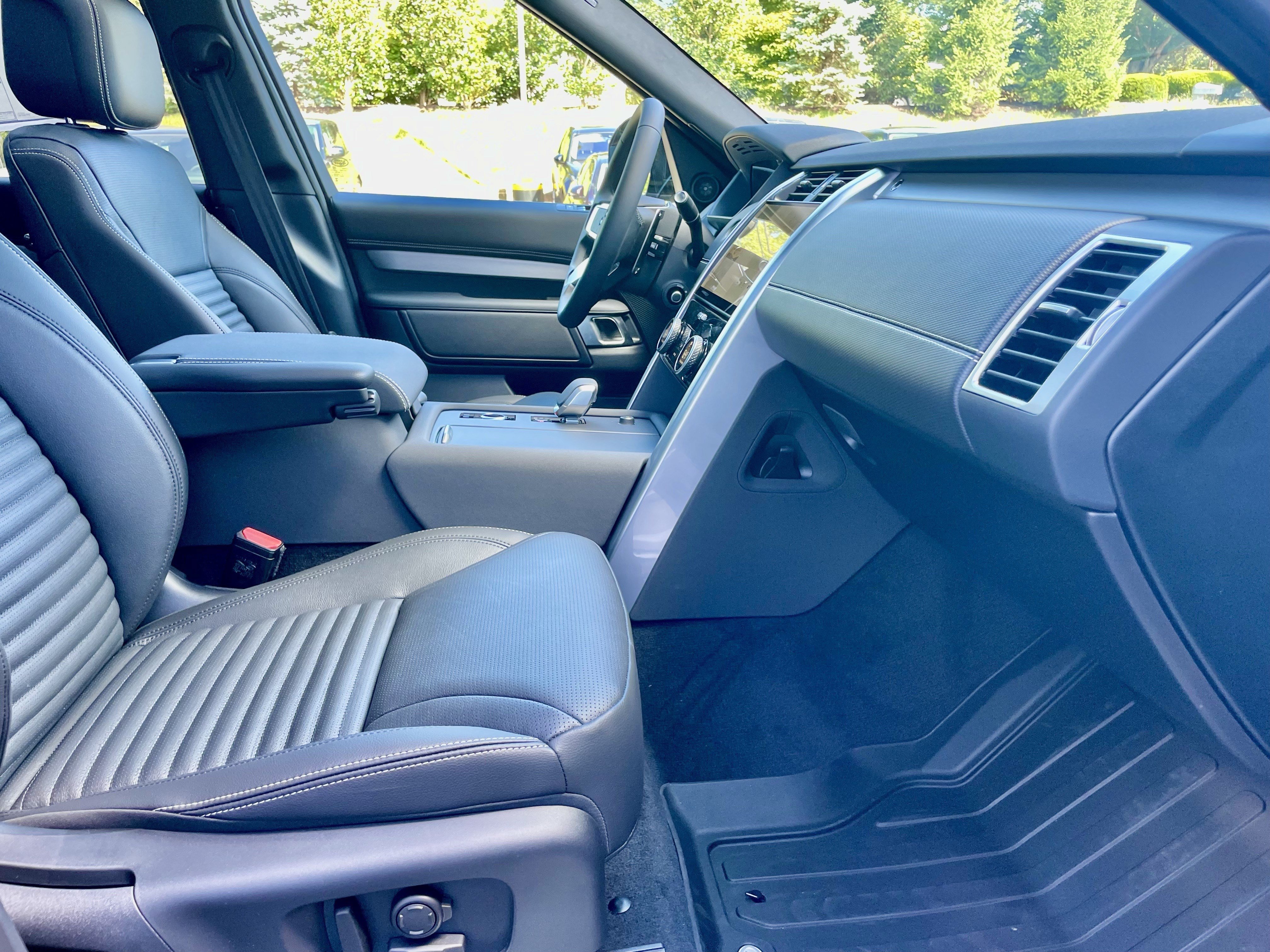 New 2026 Land Rover Discovery Dynamic SE AWD/4WD image 15