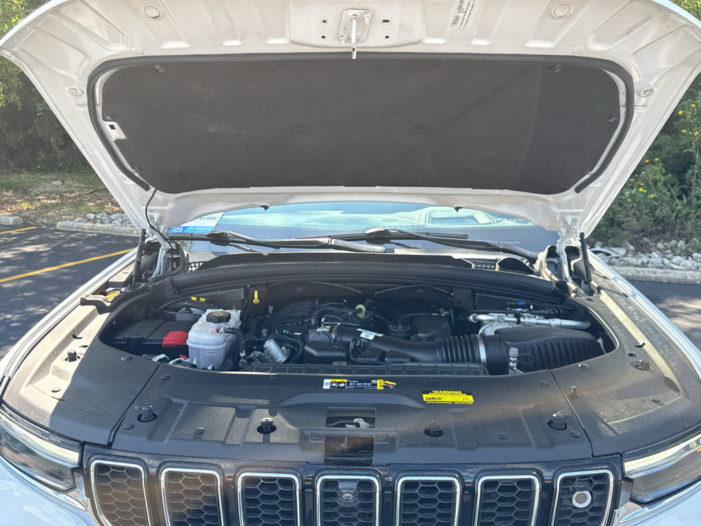 Used 2023 Jeep Grand Cherokee Overland w/ Adv Protech Group III AWD/4WD image 44