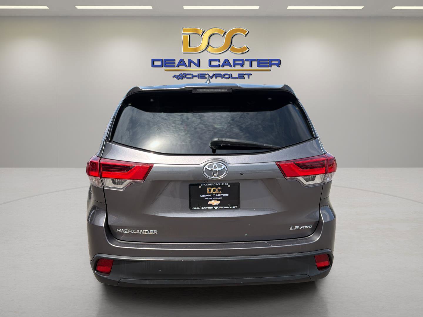 Used 2017 Toyota Highlander Plus w/ Carpet Mat Package AWD/4WD image 4