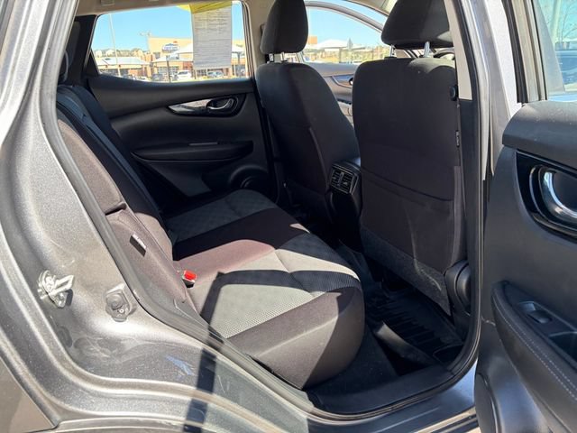 Used 2022 Nissan Rogue Sport SV AWD/4WD image 20