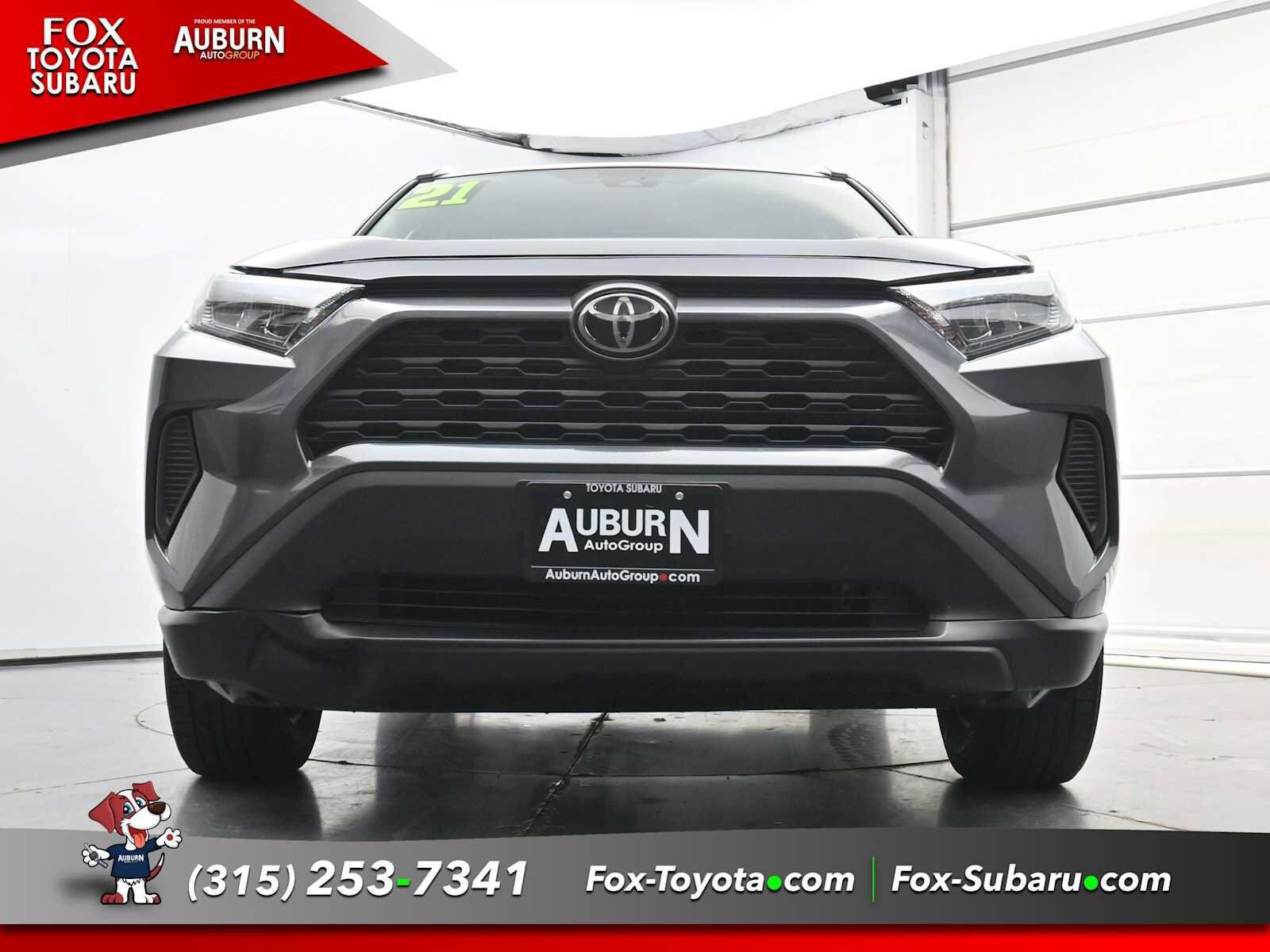 Used 2021 Toyota RAV4 LE AWD/4WD image 28