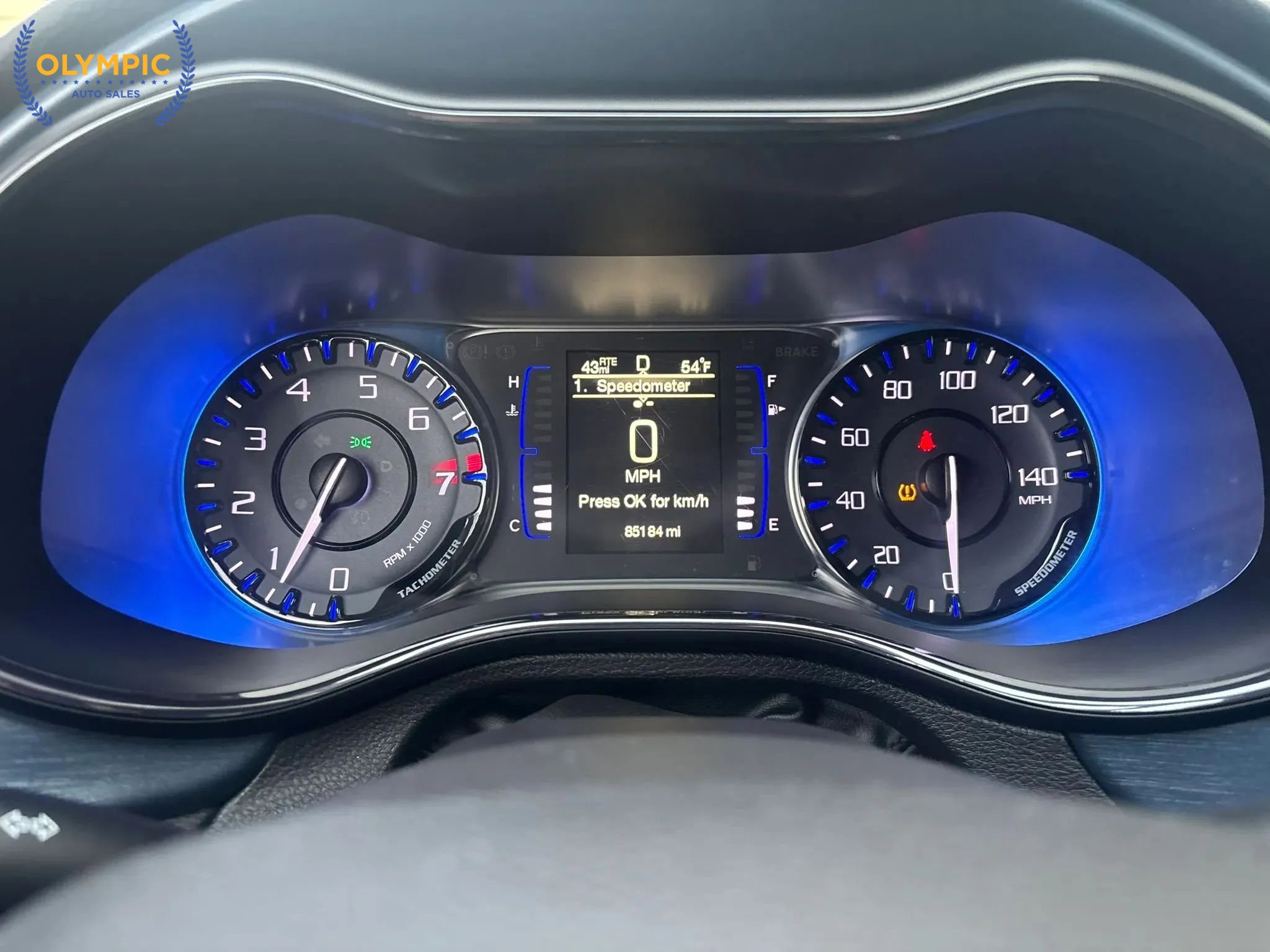 Used 2015 Chrysler 200 S FWD image 26