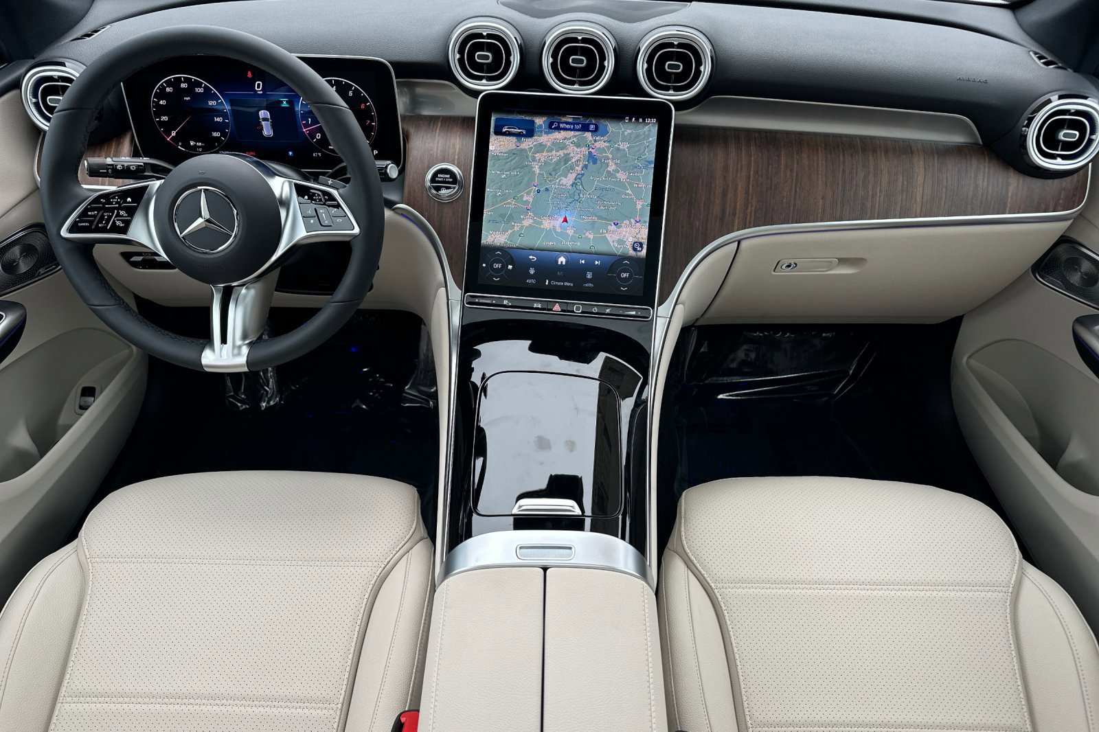 New 2026 Mercedes-Benz GLC 300 4MATIC image 13