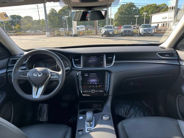 Used 2023 INFINITI QX50 Luxe AWD/4WD image 17