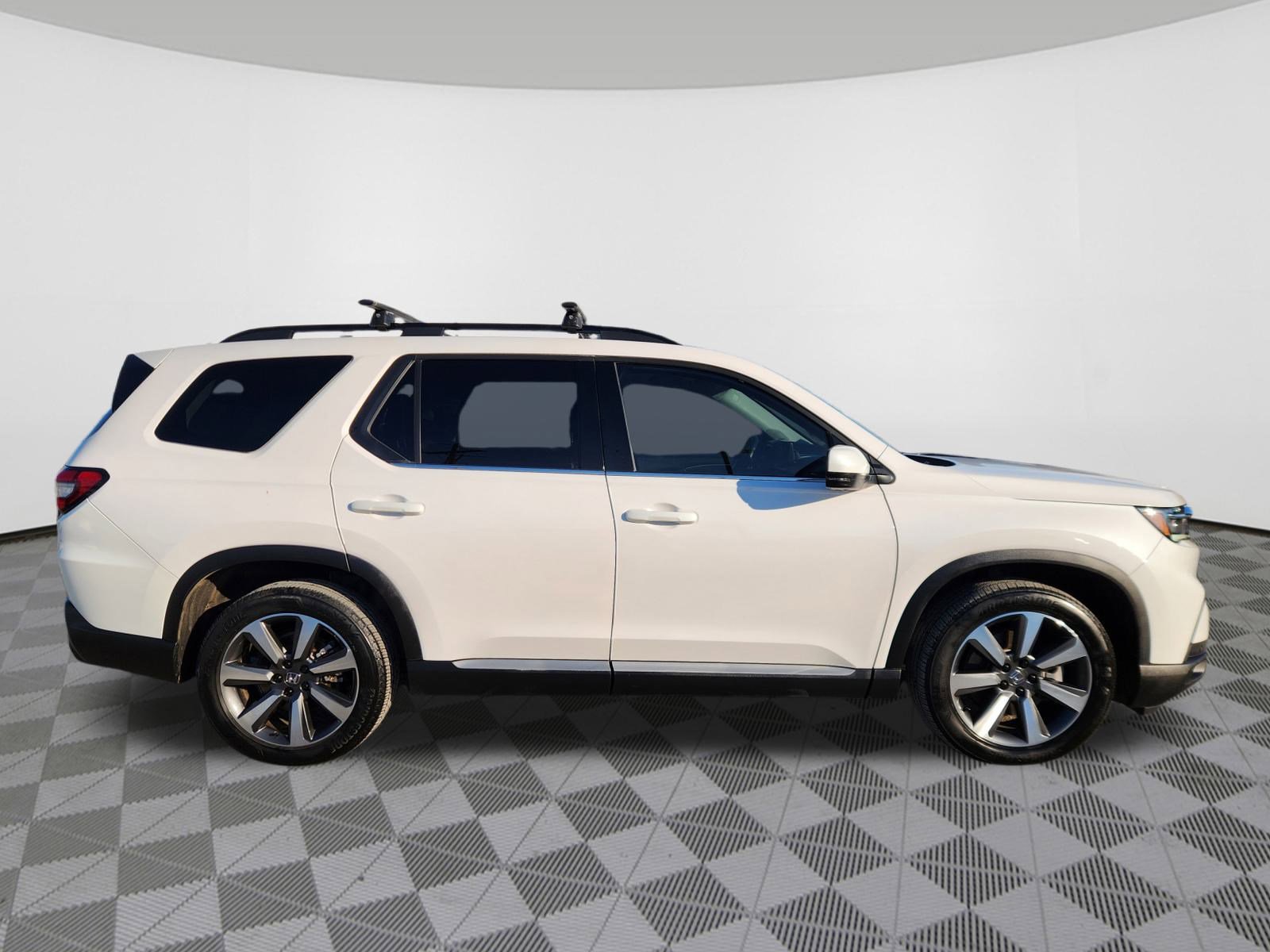 Certified 2023 Honda Pilot Elite image 6