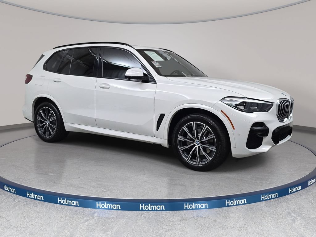 Used 2022 BMW X5 xDrive40i w/ M Sport Package AWD/4WD image 4