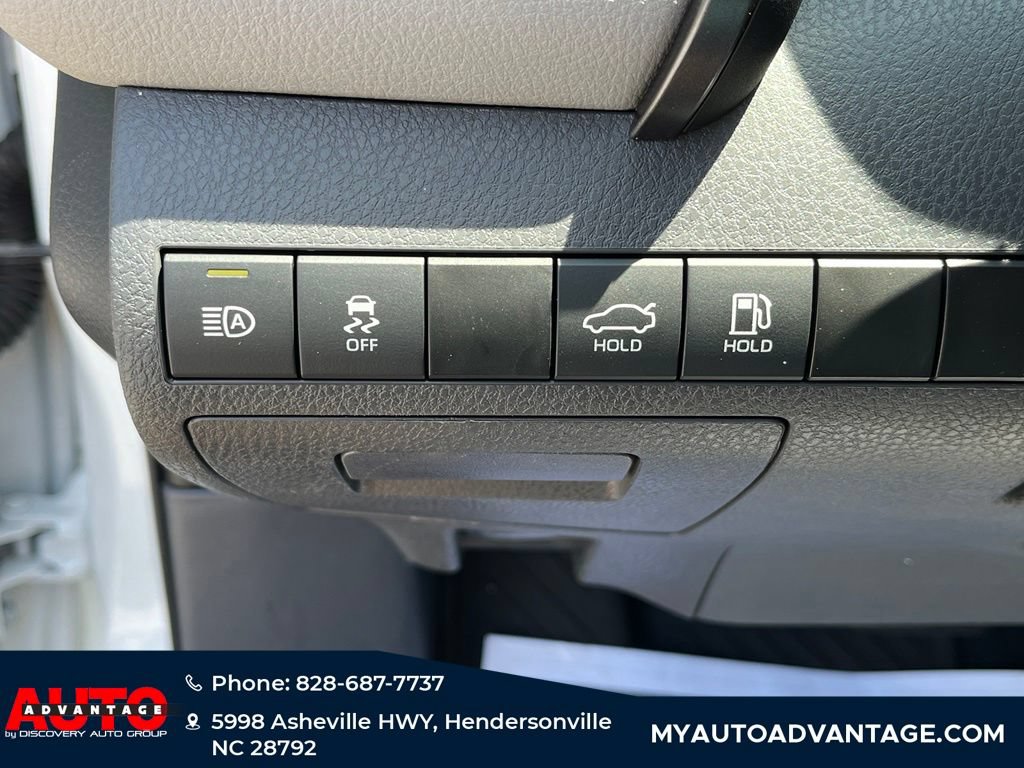 Used 2023 Toyota Camry XLE FWD image 23