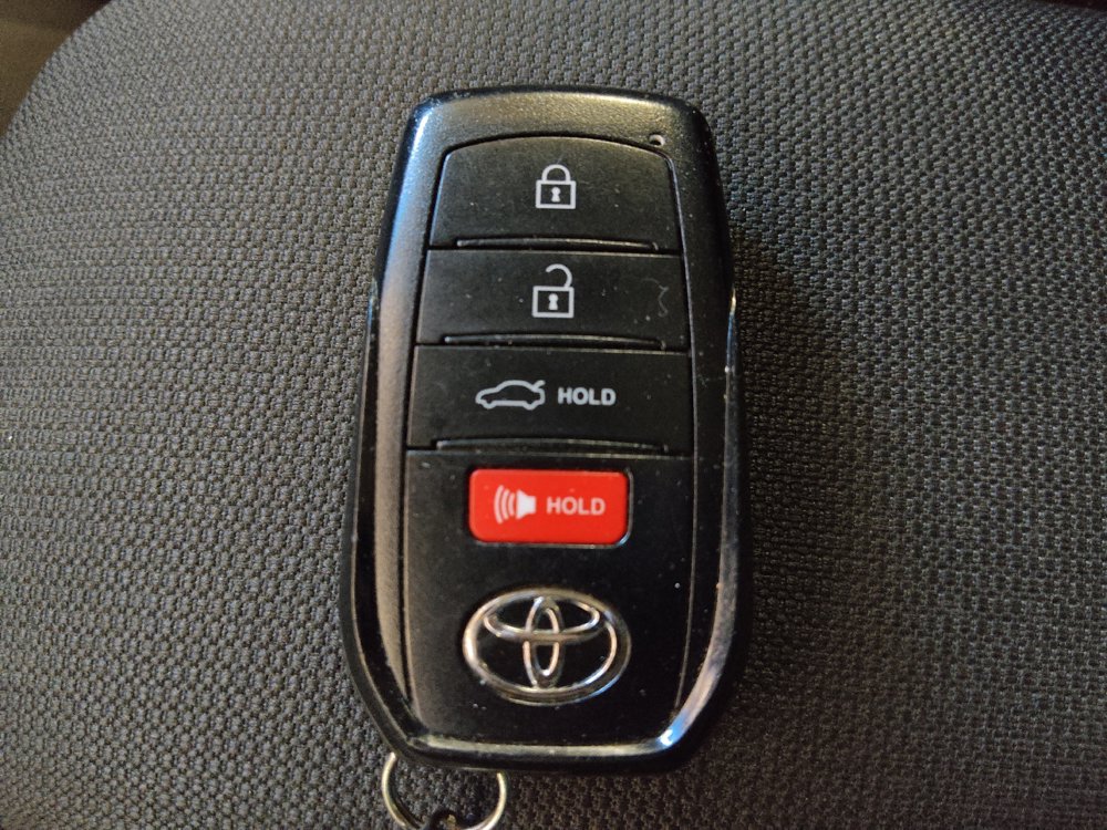 Used 2023 Toyota Corolla LE w/ LE Convenience Package FWD image 32