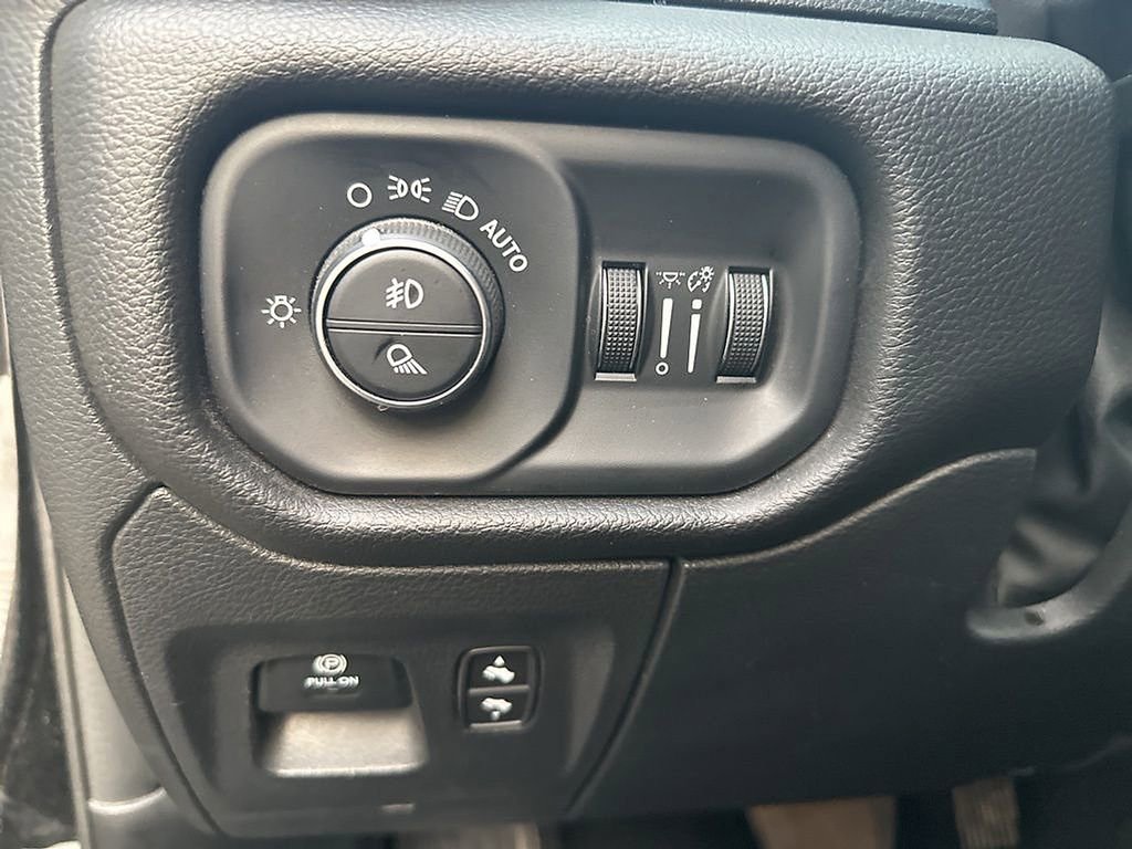 Used 2025 RAM 1500 Laramie image 20