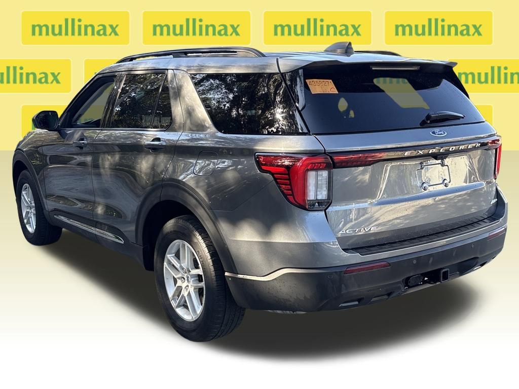 Used 2025 Ford Explorer Active image 9