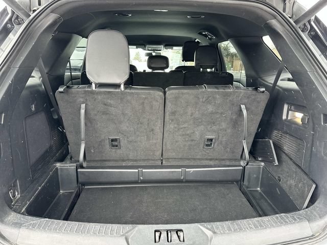 Used 2023 Ford Explorer ST-Line w/ Class IV Trailer Tow Package AWD/4WD image 16