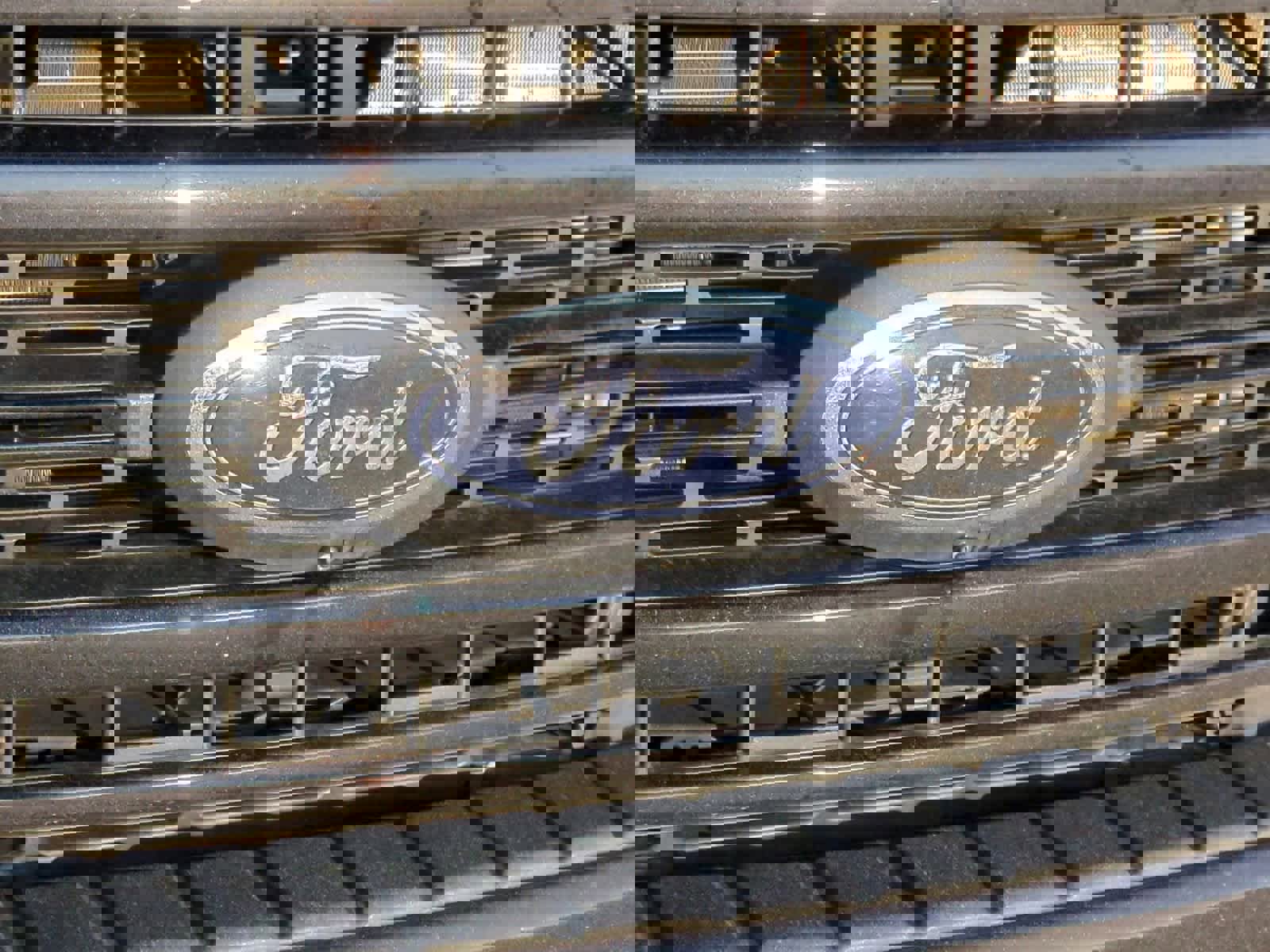 Certified 2022 Ford F350 Lariat w/ Tremor Off-Road Package image 12