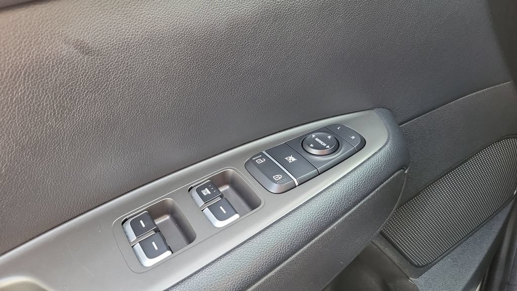 Used 2019 Kia Optima LX FWD image 19