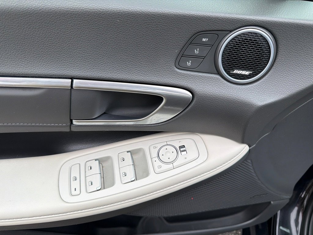 Used 2023 Hyundai Sonata Limited image 12