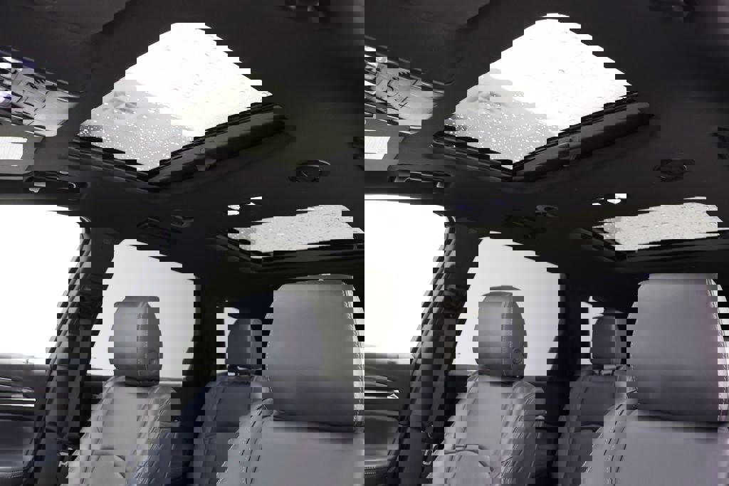 Used 2022 Buick Enclave Essence w/ Experience Buick Package image 18