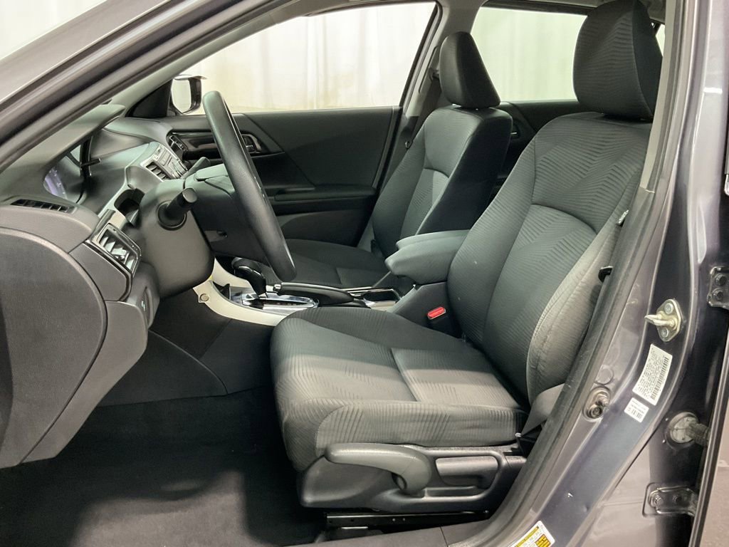 Used 2017 Honda Accord LX image 19
