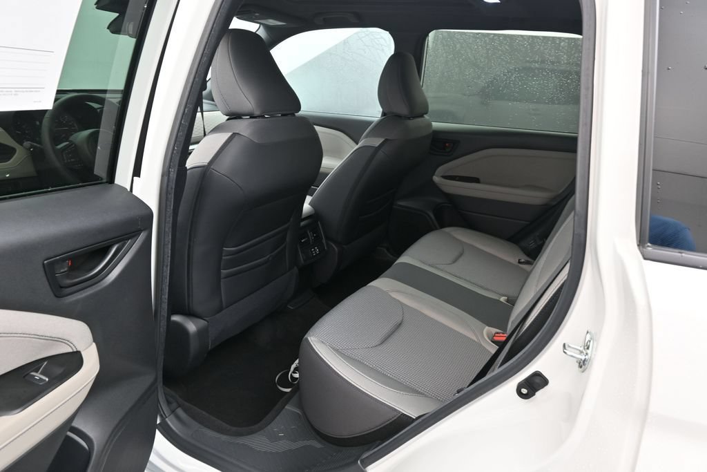 Used 2026 Subaru Forester Premium w/ Base/Premium Package AWD/4WD image 17