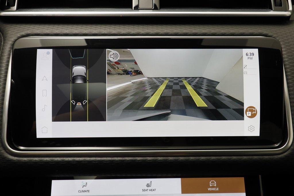 Used 2022 Land Rover Range Rover Velar R-Dynamic S image 12