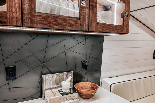 Used 2022 Ford F550 4x4 Crew Cab Super Duty w/ Power Equipment Group image 51