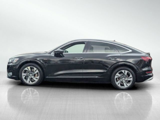 Used 2021 Audi e-tron Prestige image 7