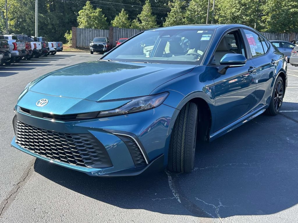 New 2026 Toyota Camry Hybrid FWD image 7