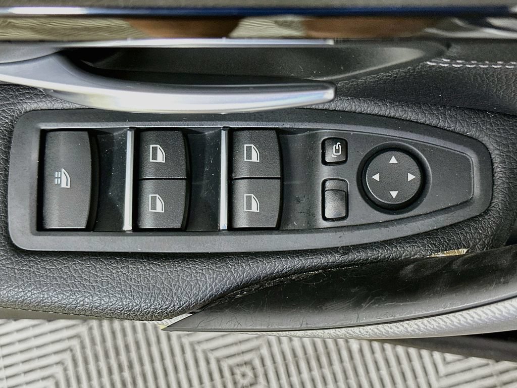 Used 2018 BMW 430i Convertible RWD image 22