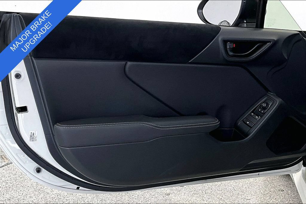 Used 2023 Toyota GR86 Premium w/ ALL Weather Mat Package (TMS) RWD image 22