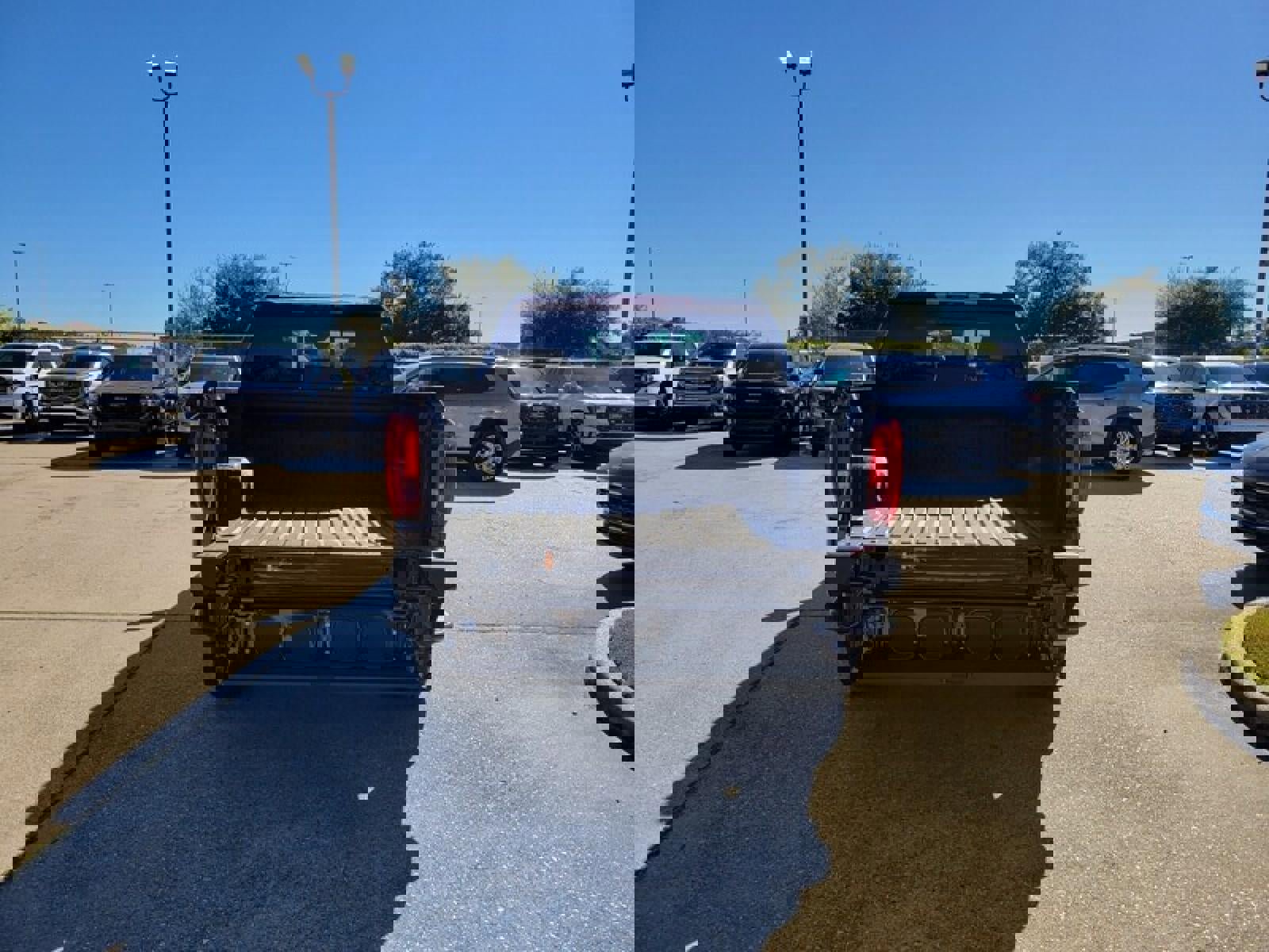 New 2026 GMC Sierra 1500 AT4 w/ AT4 Premium Package image 8