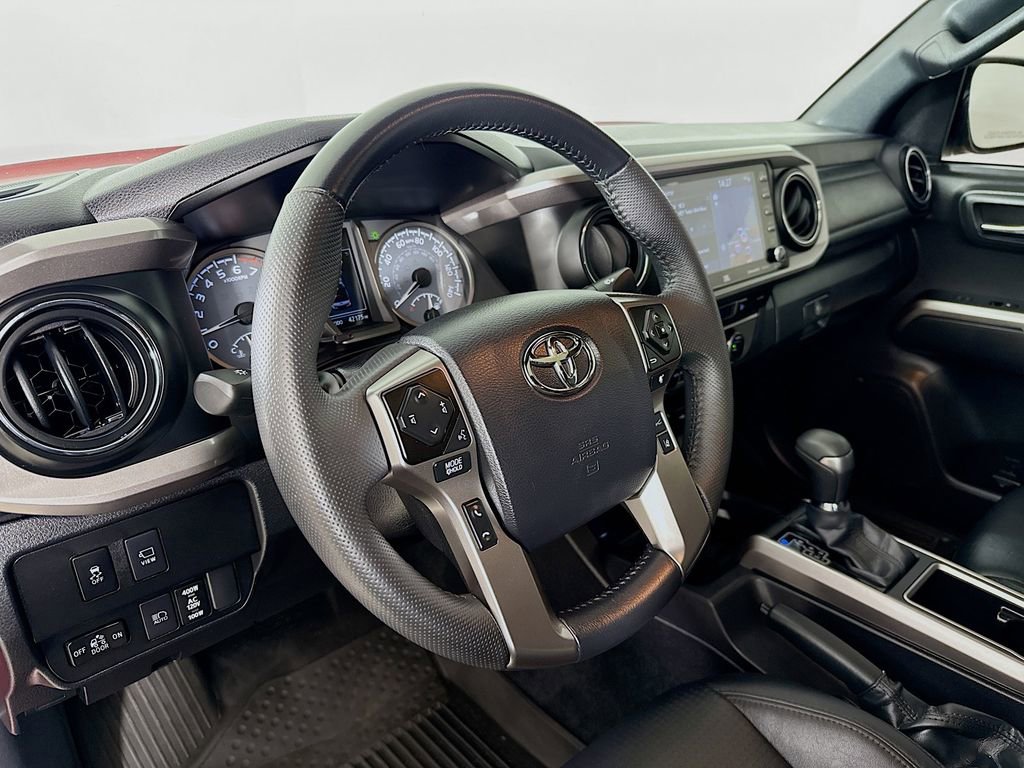 Certified 2023 Toyota Tacoma Limited image 9