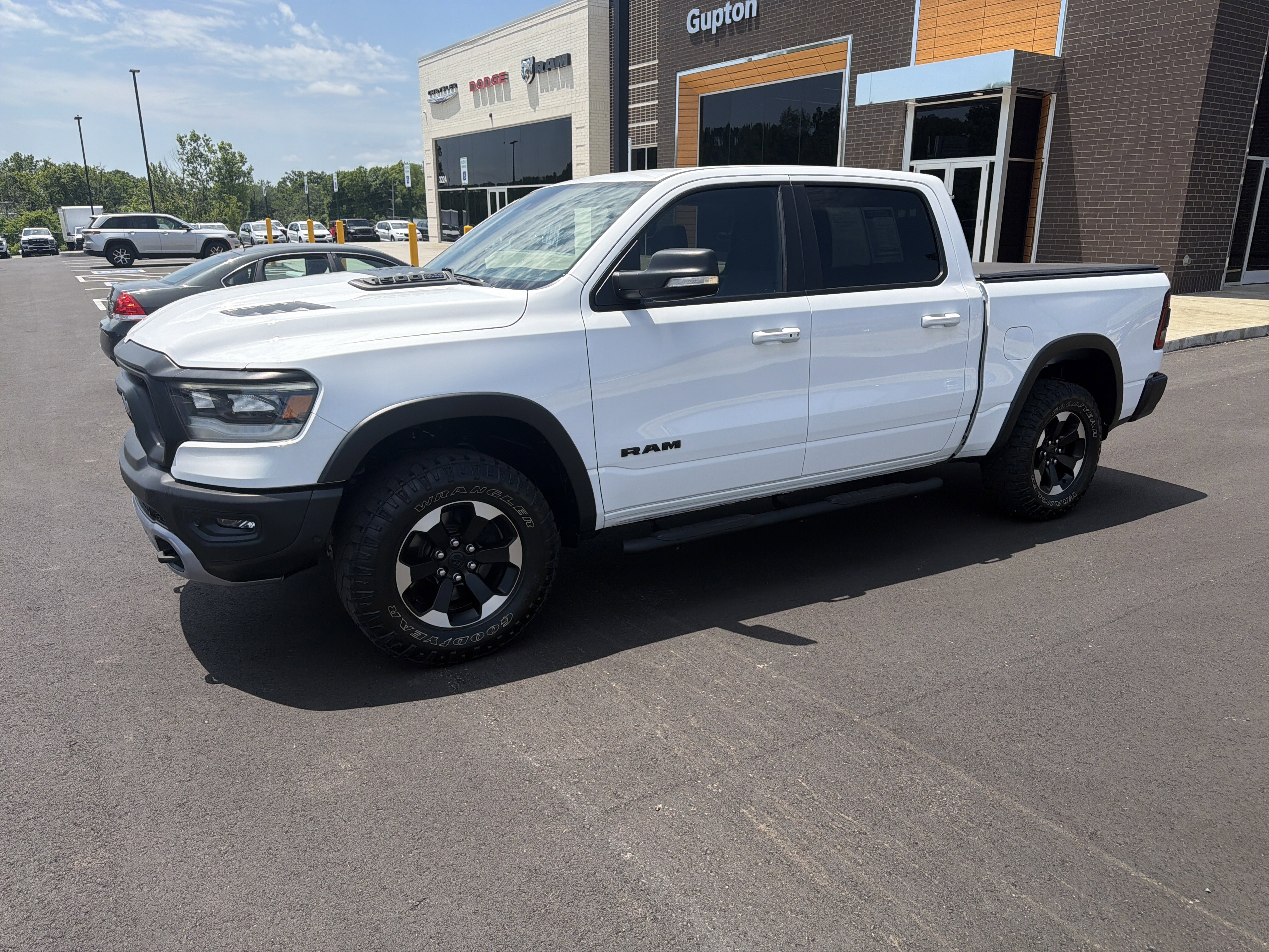 Used 2022 RAM 1500 Rebel w/ Rebel Level B Equipment Group AWD/4WD image 17