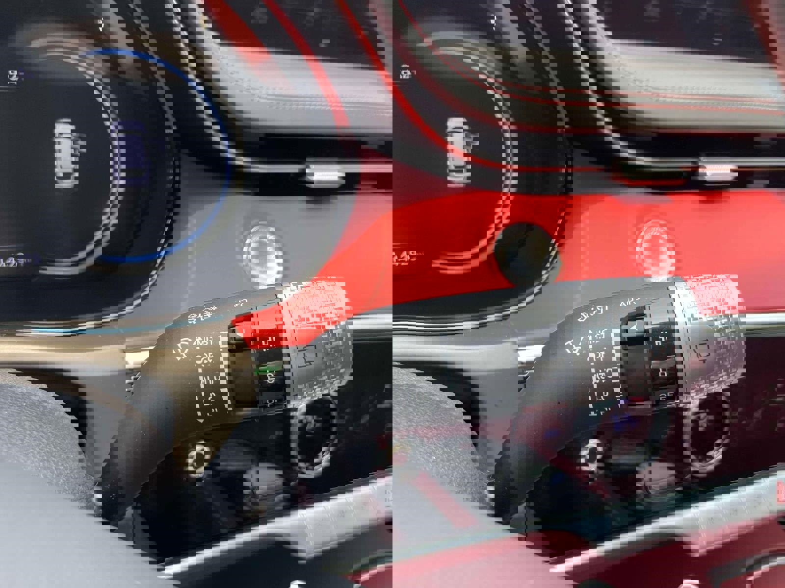 Used 2025 Genesis GV70 3.5T Sport w/ Sport Advanced Package image 25