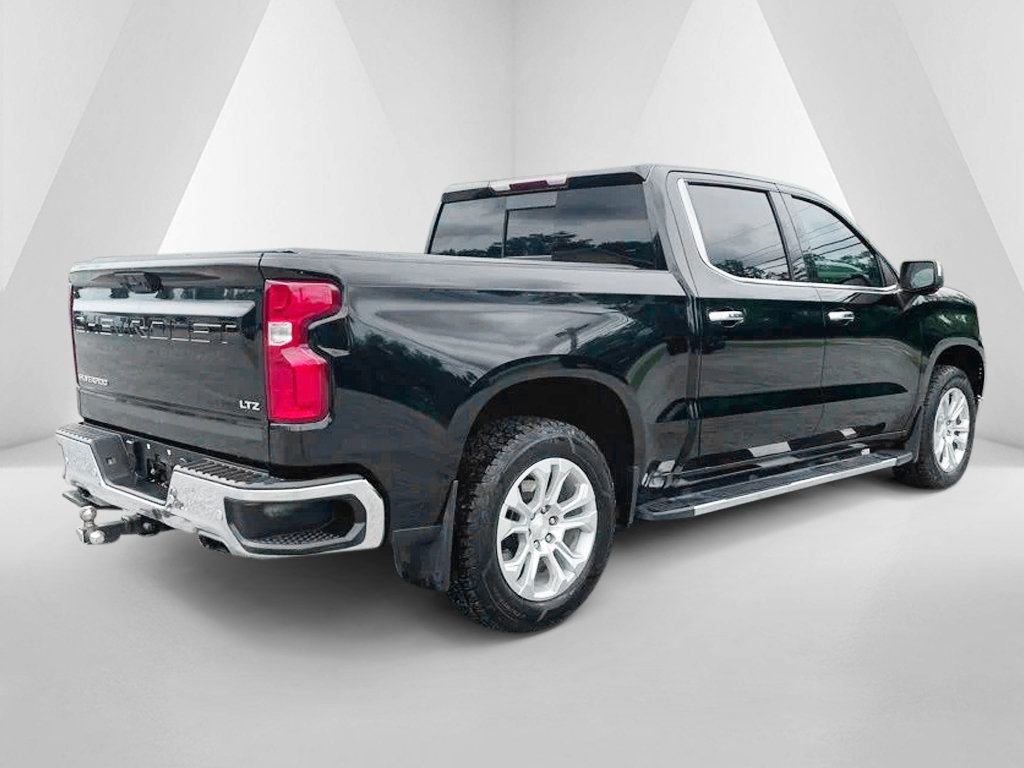Used 2024 Chevrolet Silverado 1500 LTZ AWD/4WD image 9