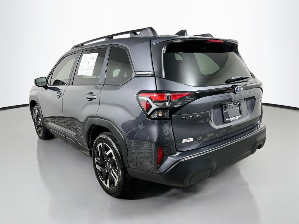 Used 2026 Subaru Forester Premium AWD/4WD image 5