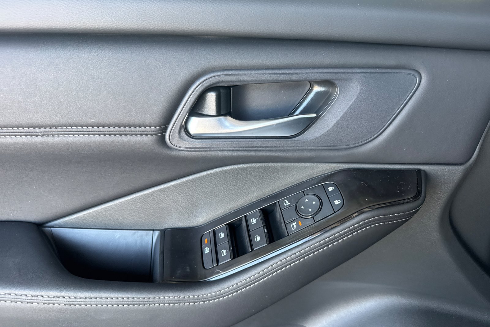 New 2026 Nissan Rogue Dark Armor FWD image 13