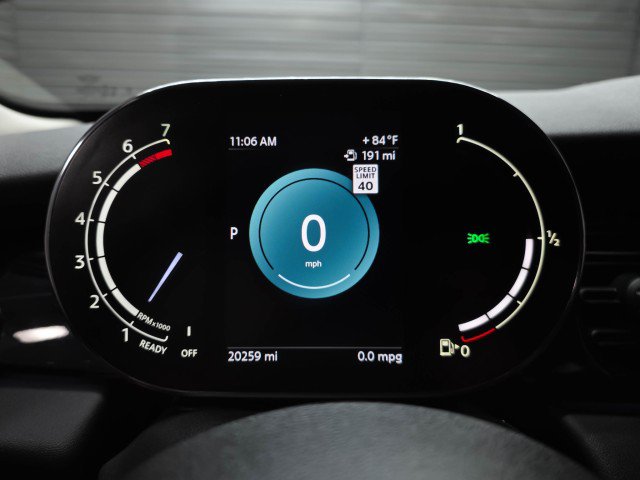 Used 2024 MINI Cooper 4-Door Hardtop FWD image 24