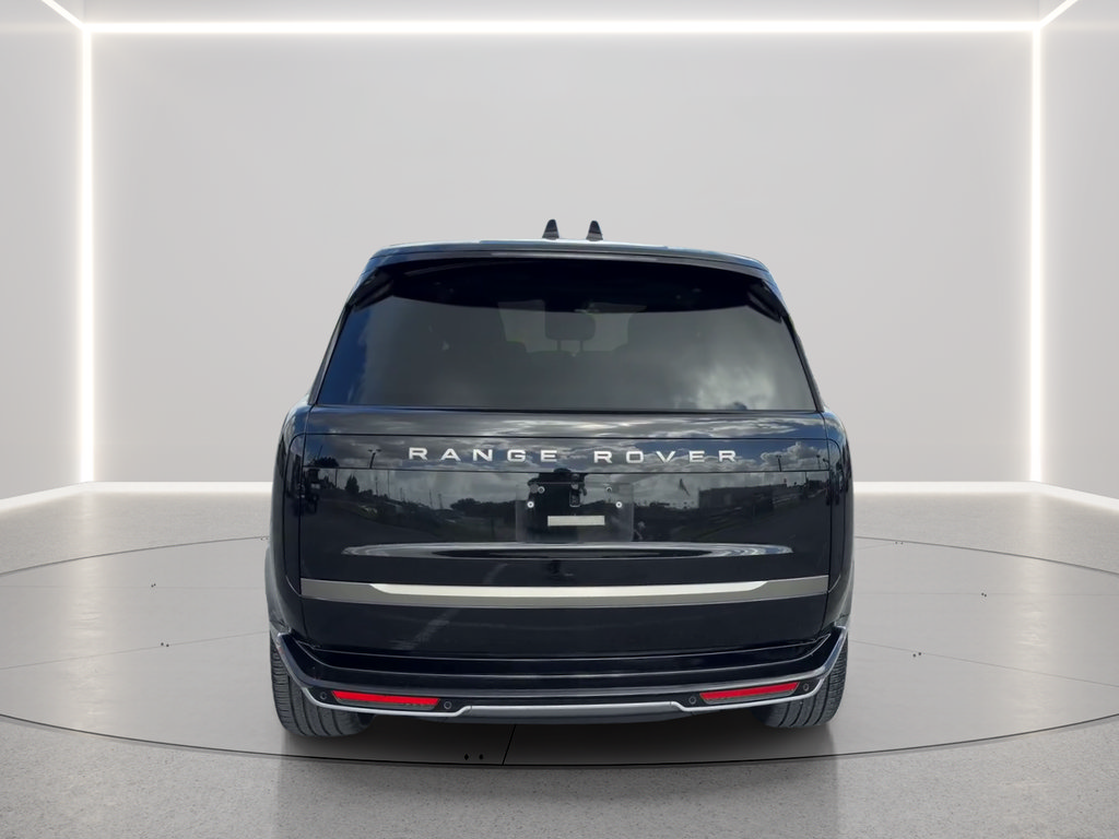 Used 2024 Land Rover Range Rover Long Wheelbase SE AWD/4WD image 6