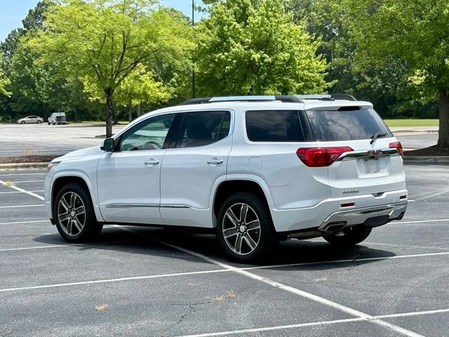 Used 2018 GMC Acadia Denali w/ Technology Package FWD image 4
