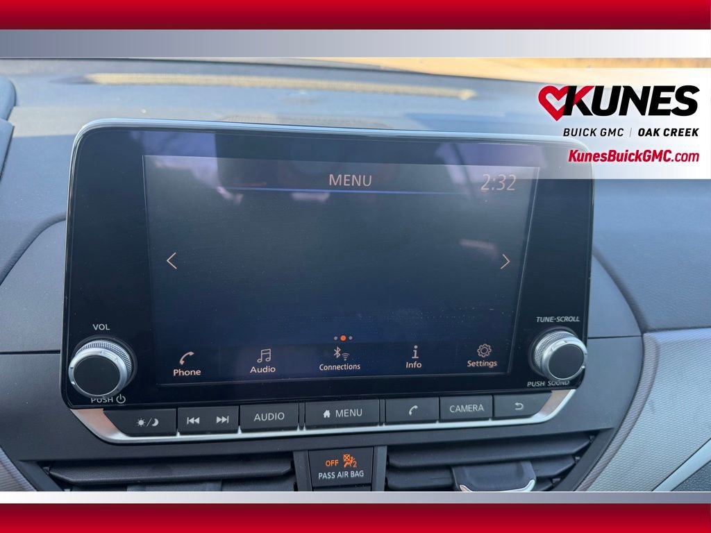 Used 2025 Nissan Altima 2.5 SR FWD image 16