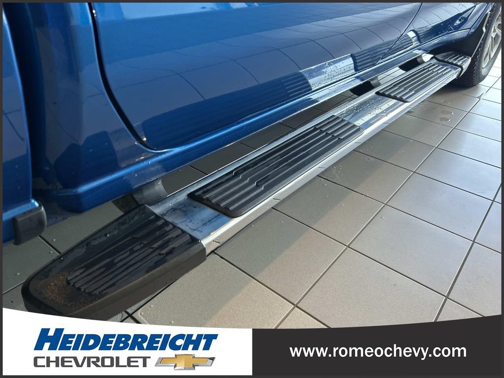 Certified 2022 Chevrolet Silverado 1500 LTZ w/ Technology Package AWD/4WD image 37