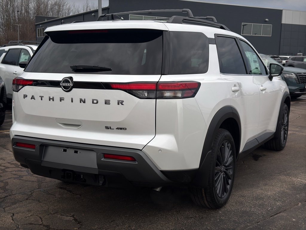 New 2026 Nissan Pathfinder SL image 5
